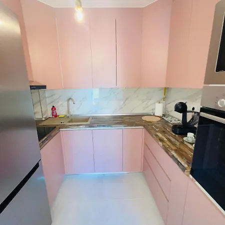 7 Apartment *