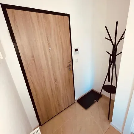 7 Apartment *